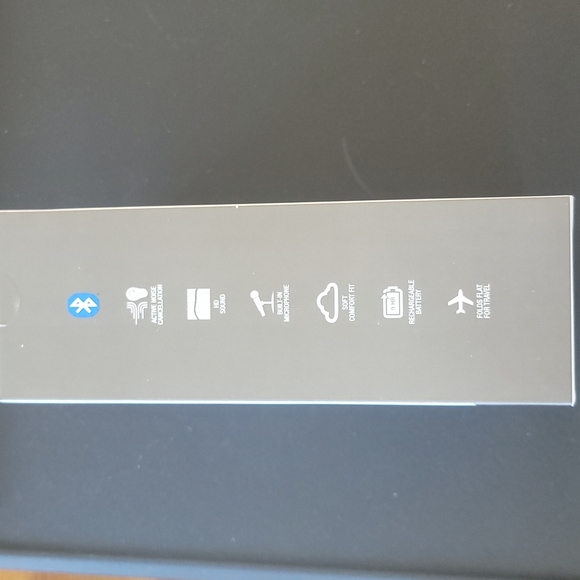 iLive Noise Canceling Bluetooth Headphones - Picture 3 of 3